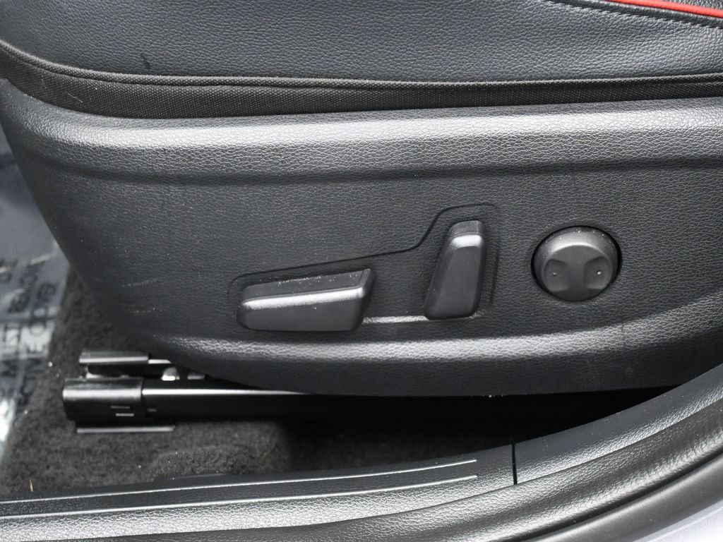 Used 2023 Kia Forte GT w/ GT2 Package image 11