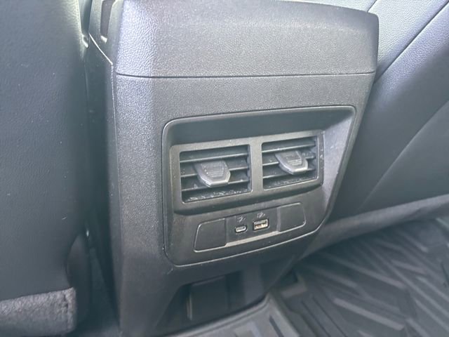 Used 2024 Chevrolet Colorado LT w/ LT Convenience Package III image 16