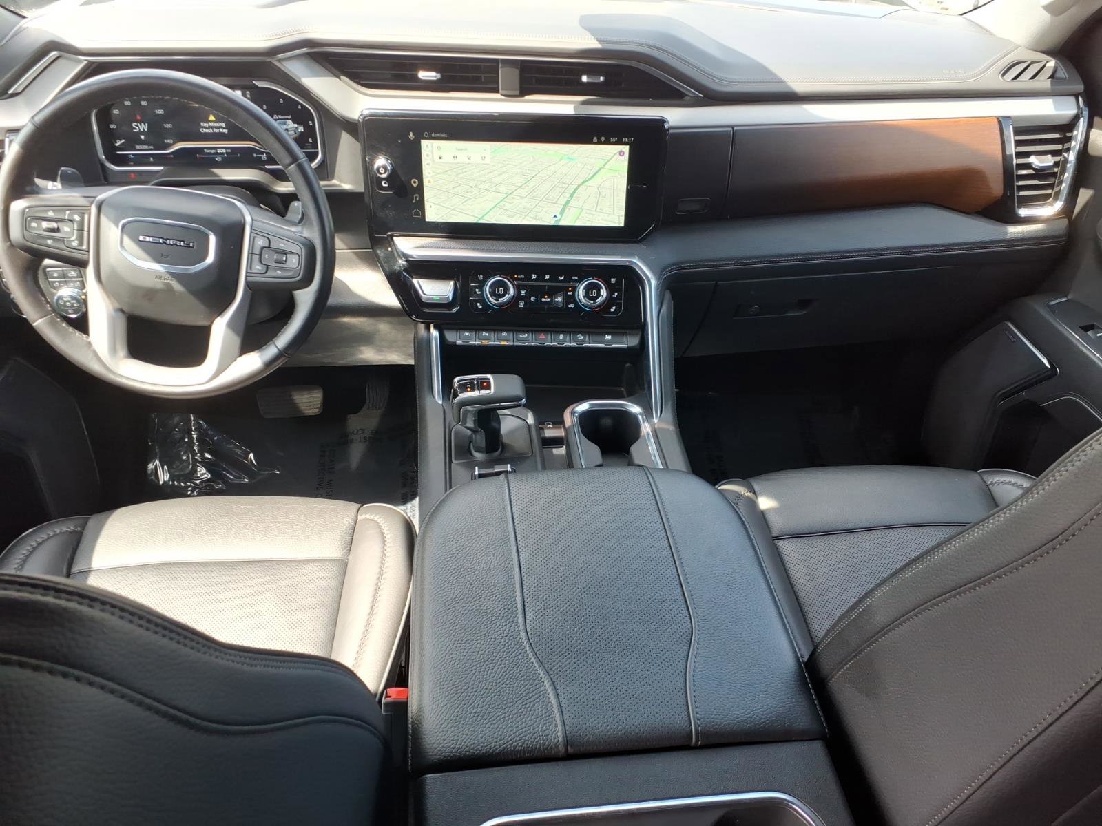 Used 2023 GMC Sierra 1500 Denali AWD/4WD image 17