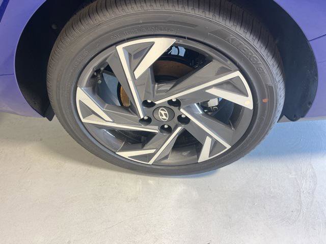 New 2026 Hyundai Elantra Limited w/ Cargo Package image 32