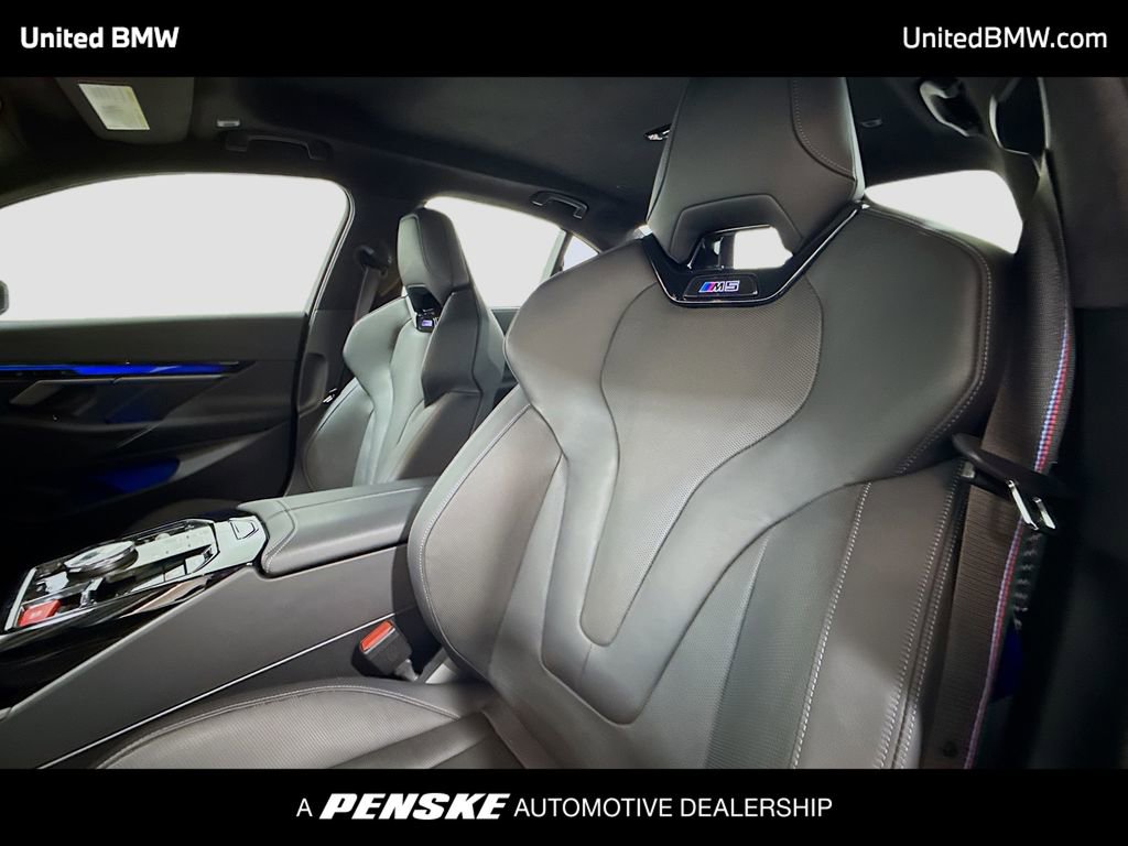 Used 2025 BMW M5 w/ Carbon Package AWD/4WD image 5