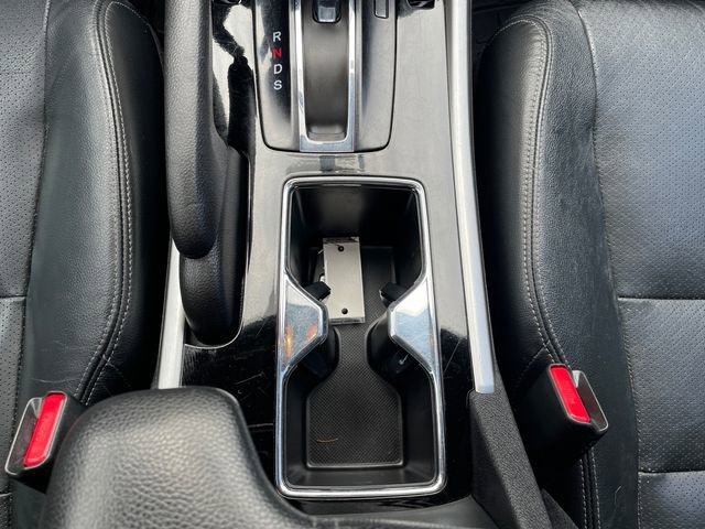 Used 2016 Honda Accord Touring image 23