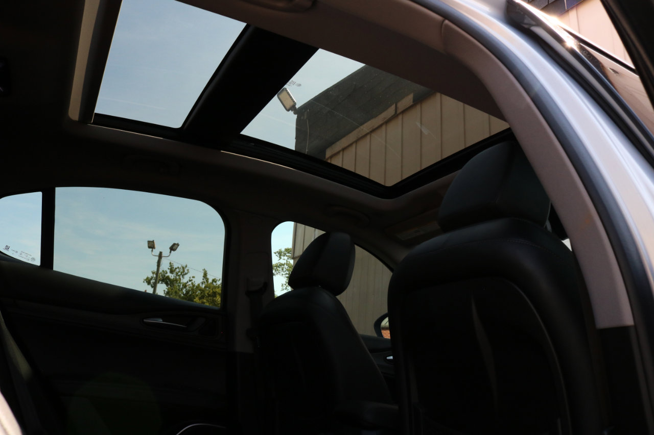 Used 2020 Alfa Romeo Stelvio Ti w/ Active Blind Spot Package image 48