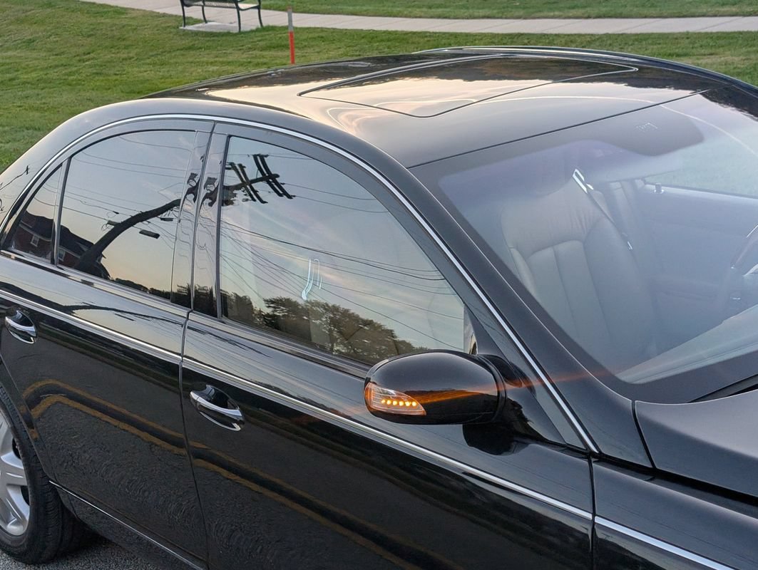 Used 2005 Maybach 57 RWD image 19