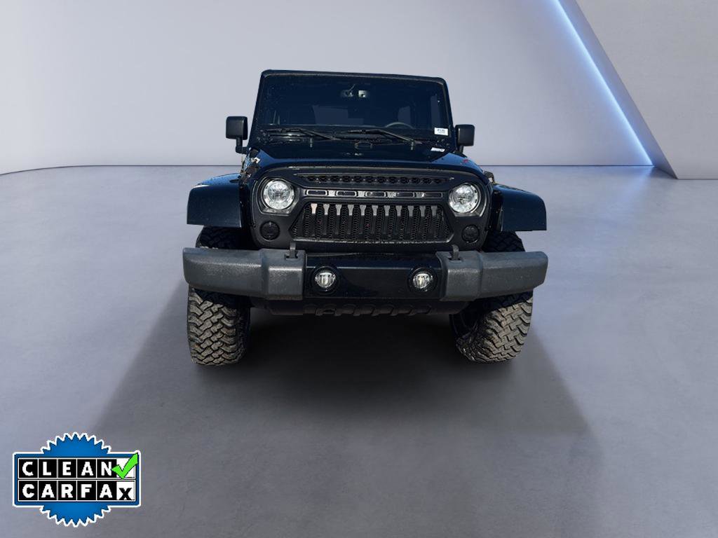 Used 2018 Jeep Wrangler Unlimited Sahara image 2