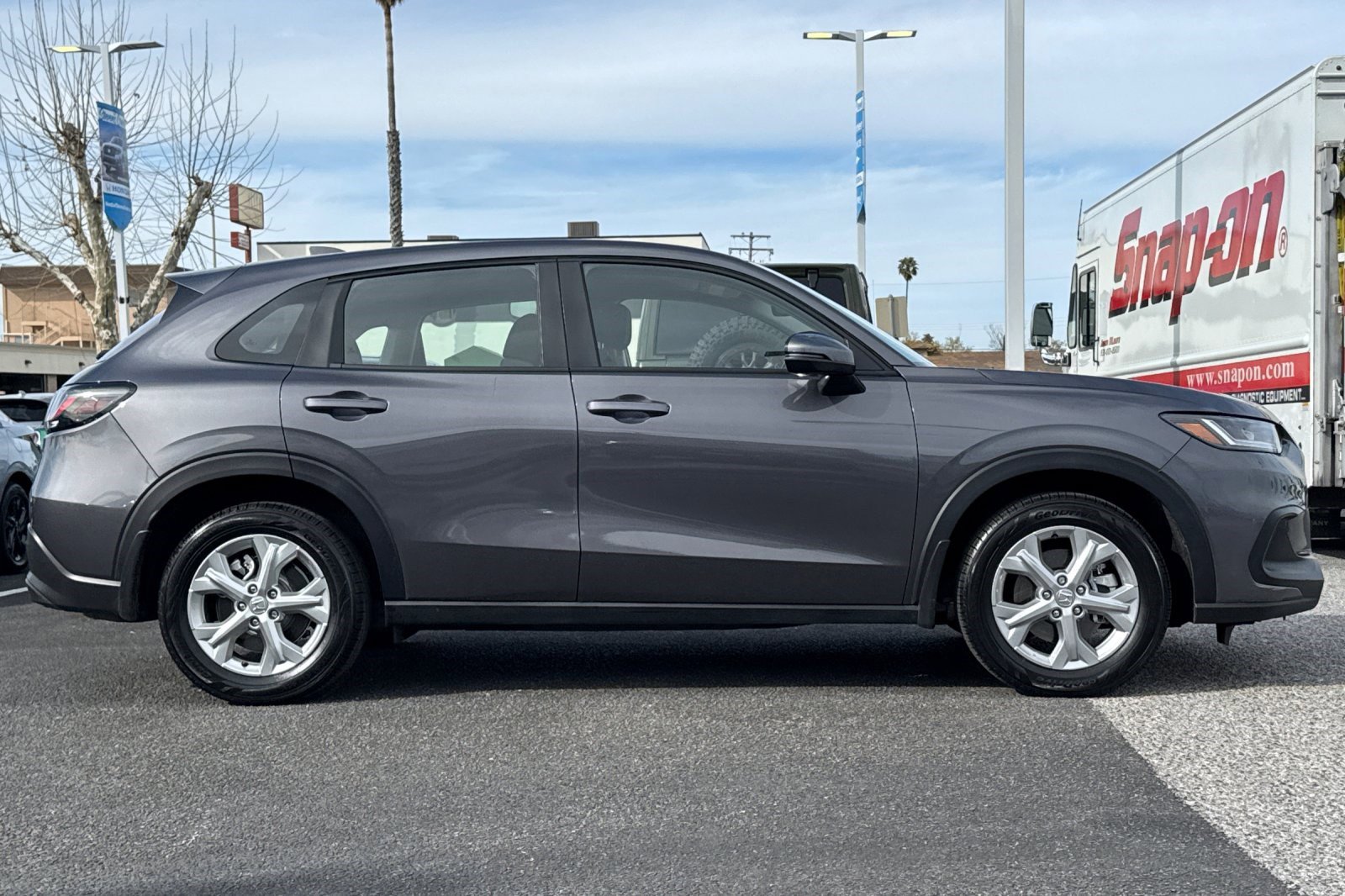 Used 2024 Honda HR-V LX image 7