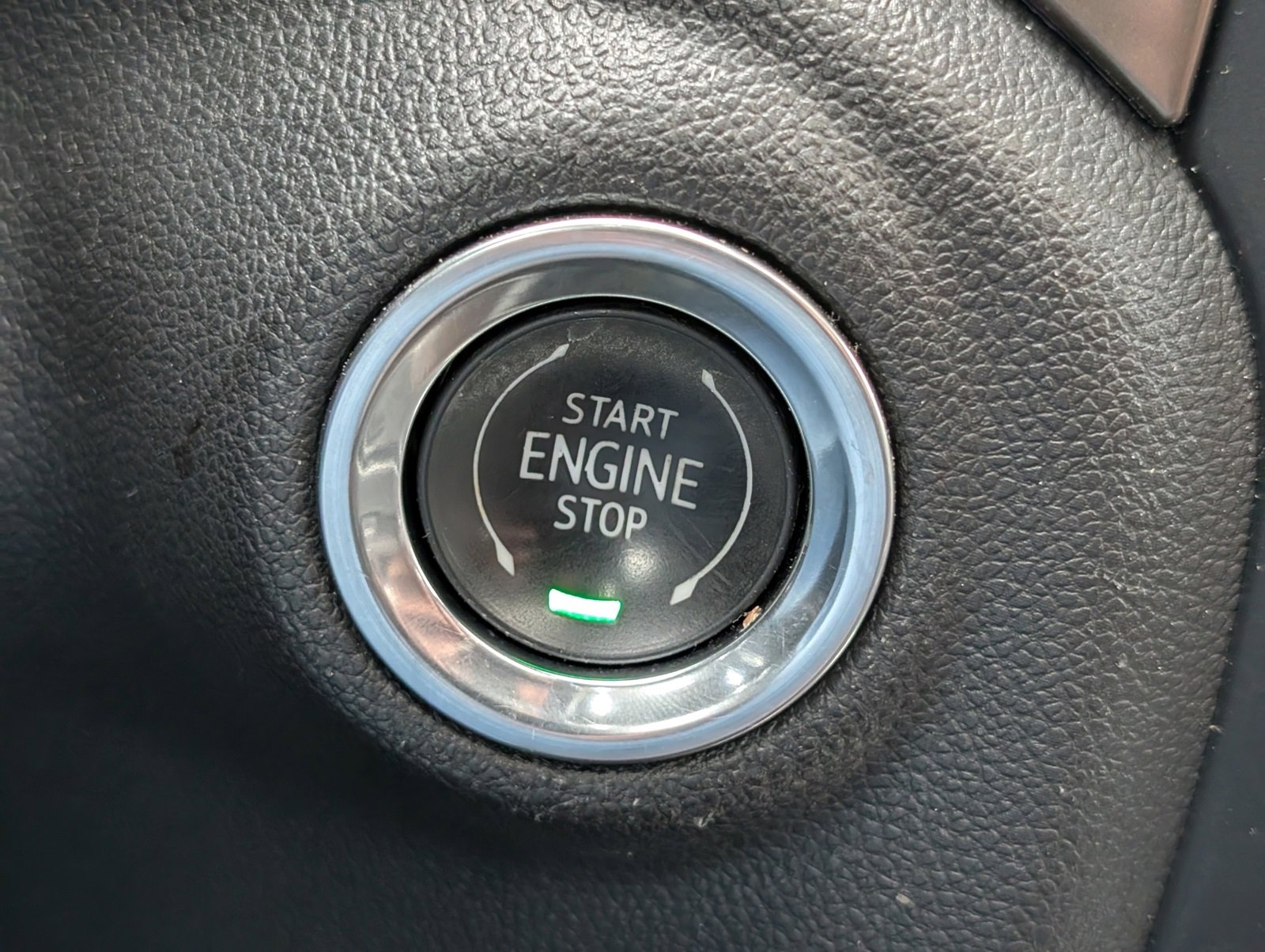 Used 2020 Chevrolet Silverado 1500 High Country w/ Technology Package image 19