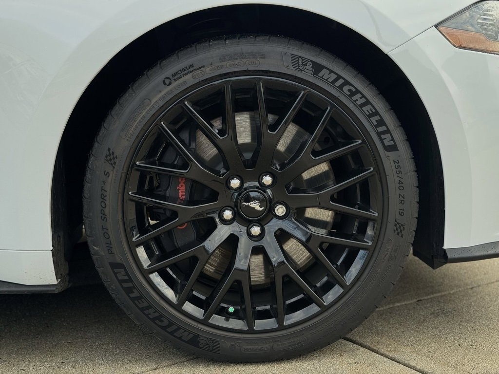 Used 2018 Ford Mustang GT Premium w/ GT Performance Package image 9