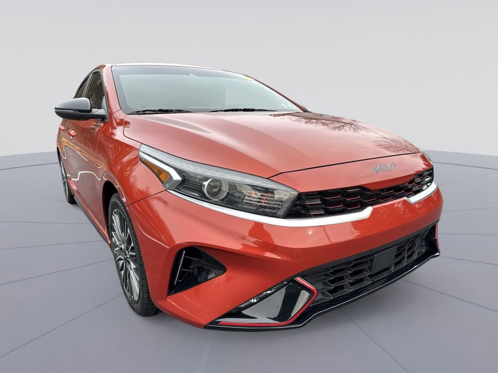 Used 2023 Kia Forte GT-Line w/ GT-Line Premium Package image 4