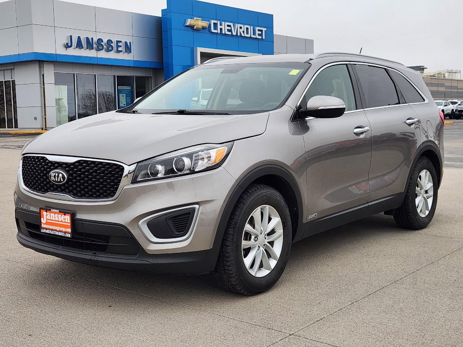 Used 2016 Kia Sorento LX AWD/4WD image 2