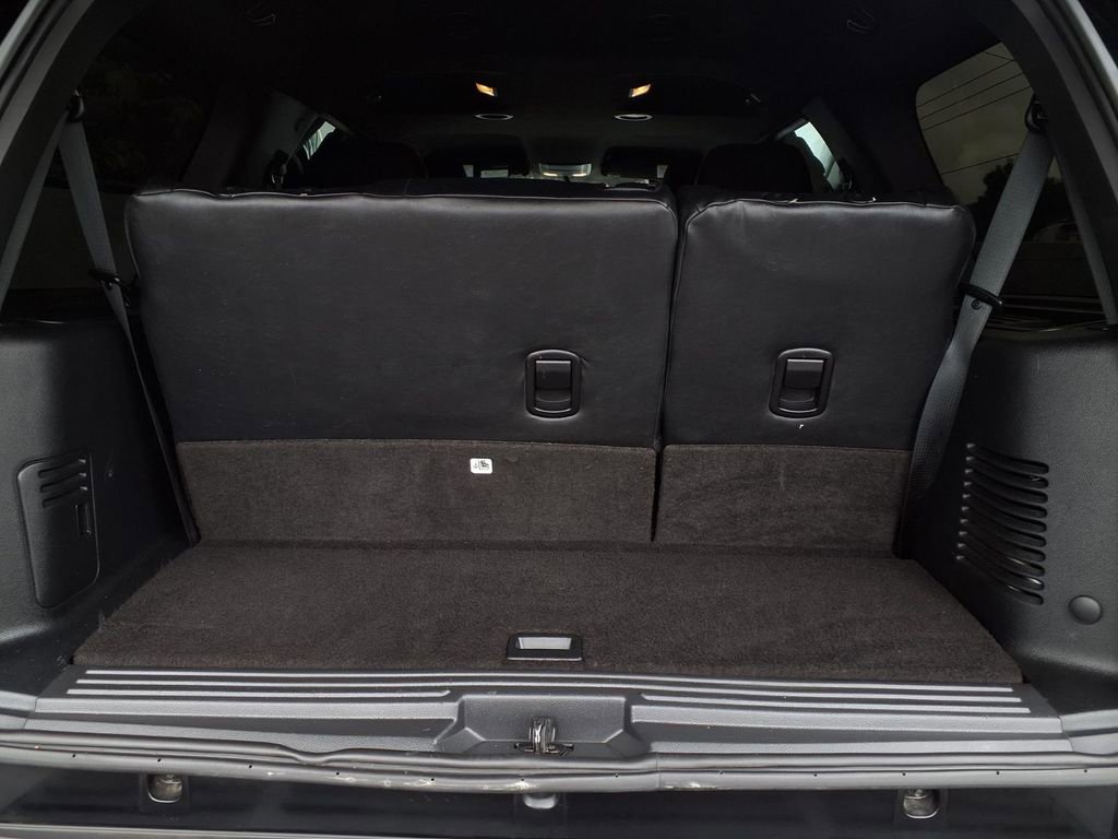 Used 2017 Ford Expedition XLT image 19