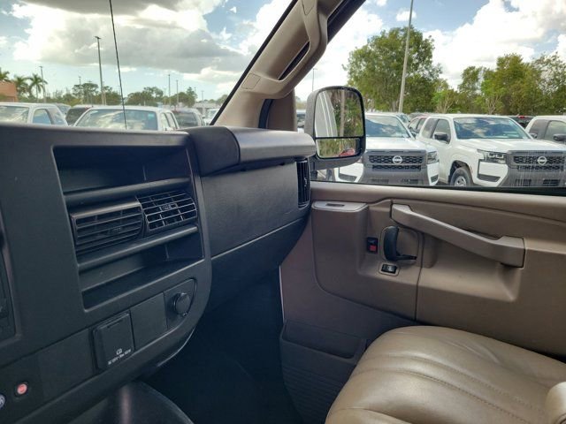 Used 2022 Chevrolet Express 3500 Extended w/ Driver Convenience Package image 30
