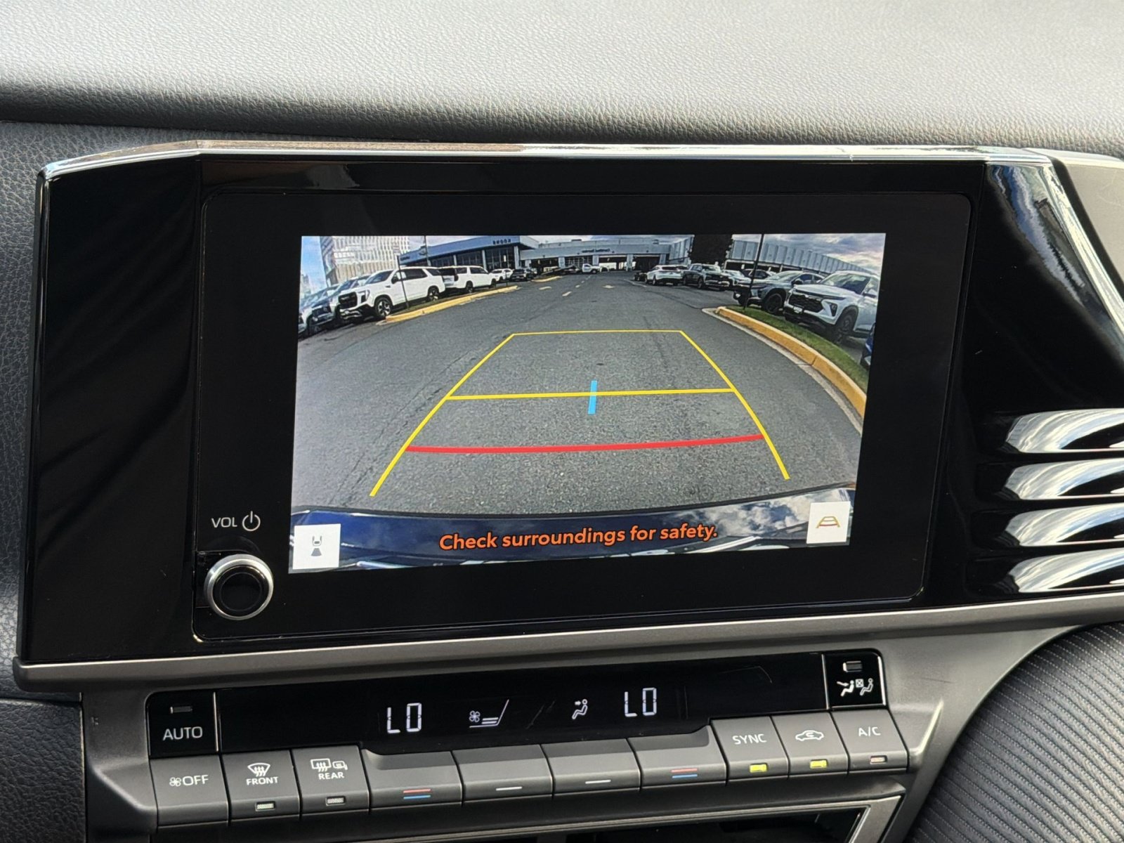 Used 2025 Toyota Camry SE FWD image 19