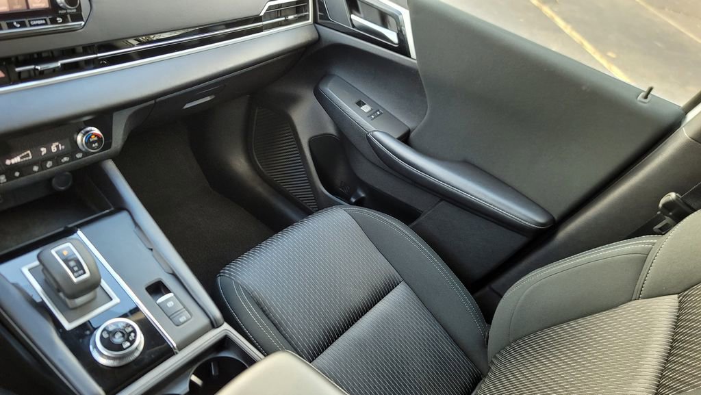 Used 2022 Mitsubishi Outlander ES image 23