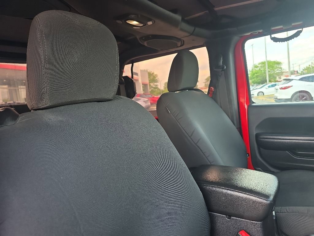 Used 2018 Jeep Wrangler Sport AWD/4WD image 13