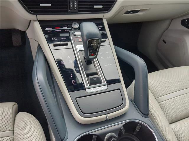 Used 2019 Porsche Cayenne E-Hybrid image 12