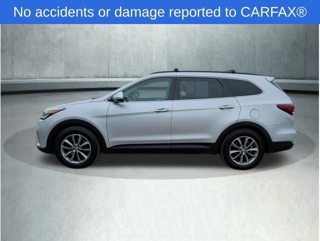 Used 2018 Hyundai Santa Fe SE image 2