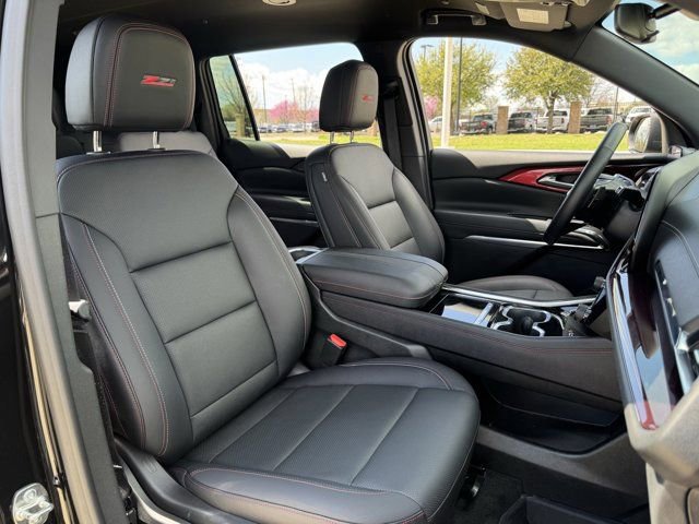 Used 2025 Chevrolet Traverse Z71 w/ Driver Confidence Package image 29