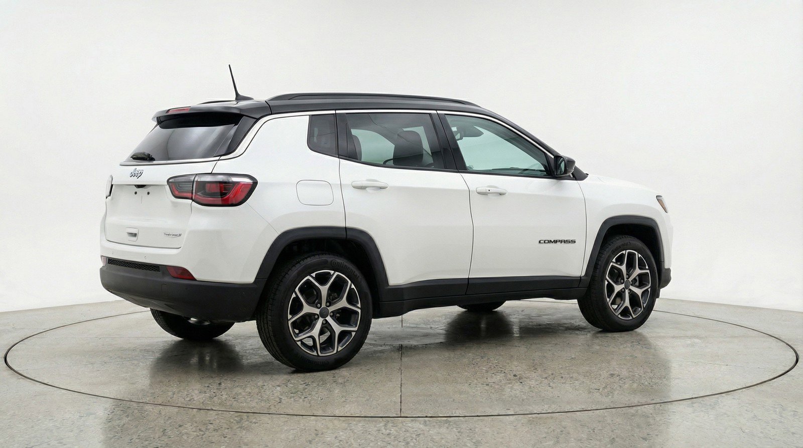 Used 2025 Jeep Compass Limited image 9