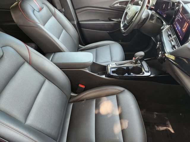 Used 2024 Chevrolet Trax RS FWD image 19