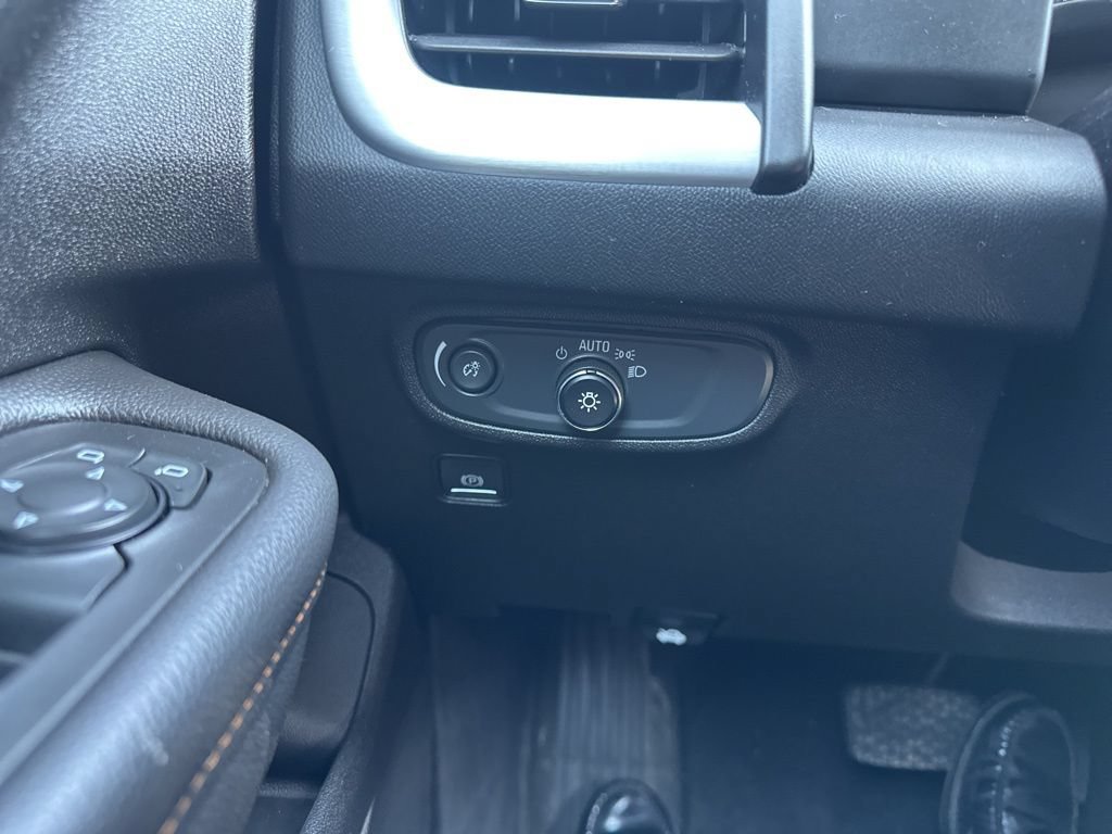 Used 2019 GMC Terrain SLE w/ LPO, Floor Liner Package AWD/4WD image 18