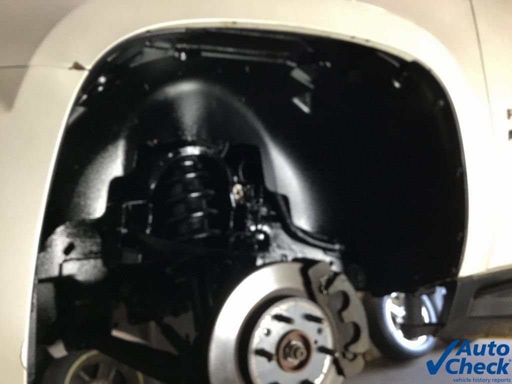 Used 2011 Chevrolet Avalanche LTZ image 24