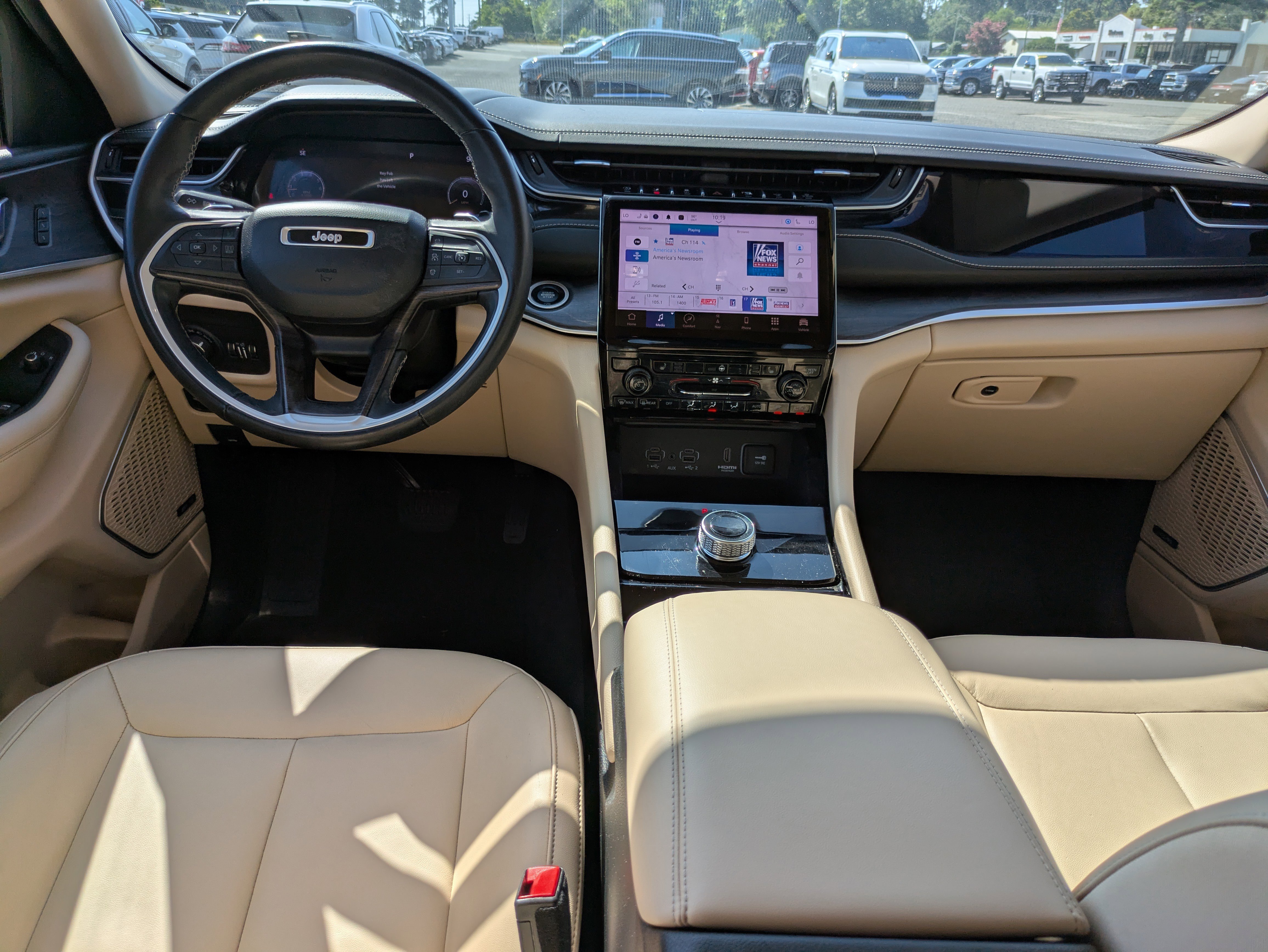 Used 2022 Jeep Grand Cherokee L Limited image 18