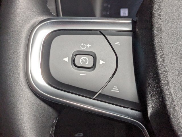 New 2026 Volvo XC40 B5 Plus w/ Climate Package AWD/4WD image 18