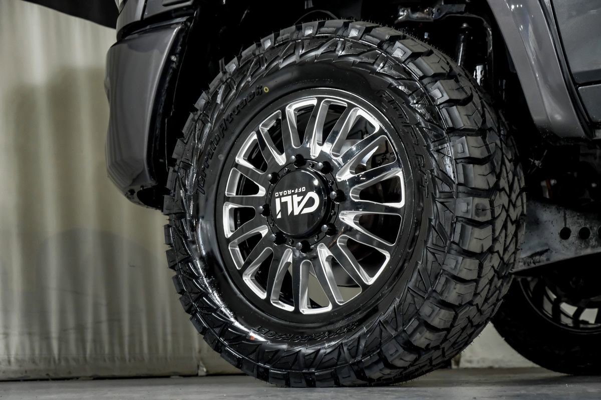 Used 2024 RAM 3500 Tradesman w/ Chrome Appearance Group image 54