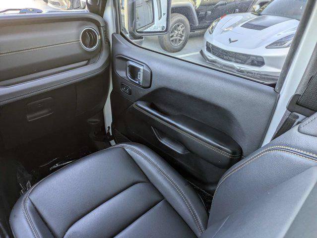 Certified 2025 Jeep Gladiator Mojave AWD/4WD image 17