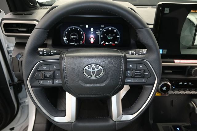 New 2026 Toyota 4Runner Limited AWD/4WD image 5