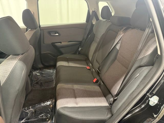 Used 2023 Nissan Rogue SV image 21