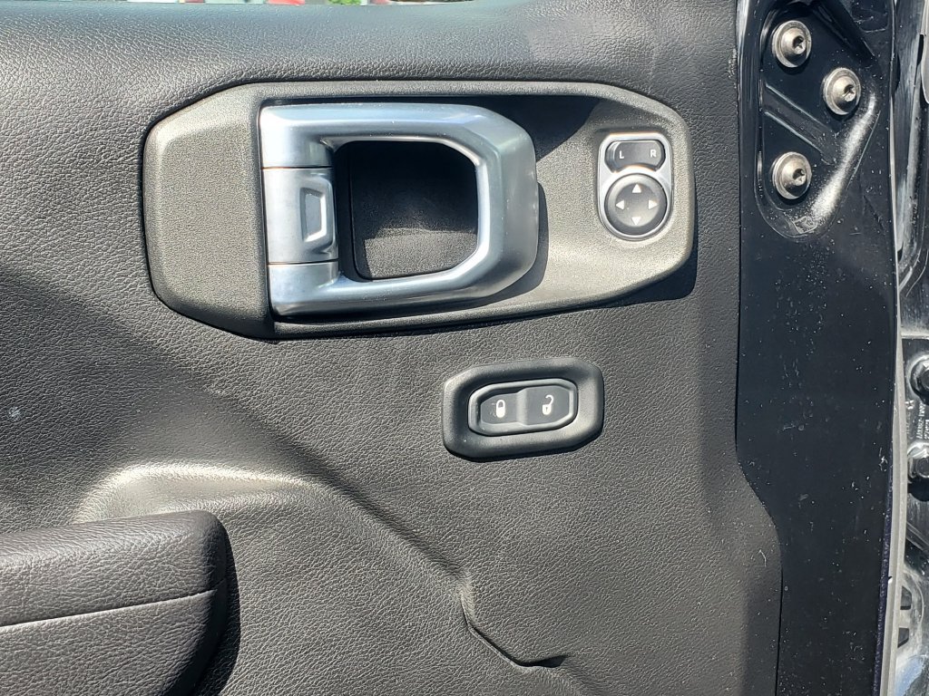 Used 2022 Jeep Gladiator Sport AWD/4WD image 21