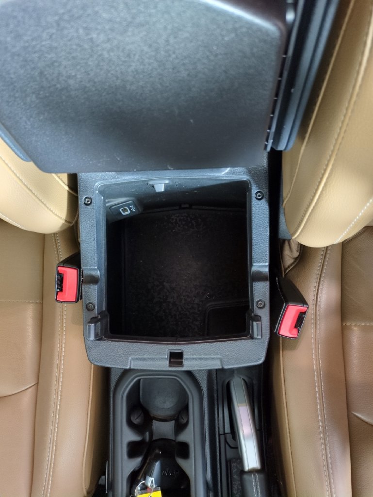 Used 2020 Jeep Wrangler Unlimited Sahara AWD/4WD image 32