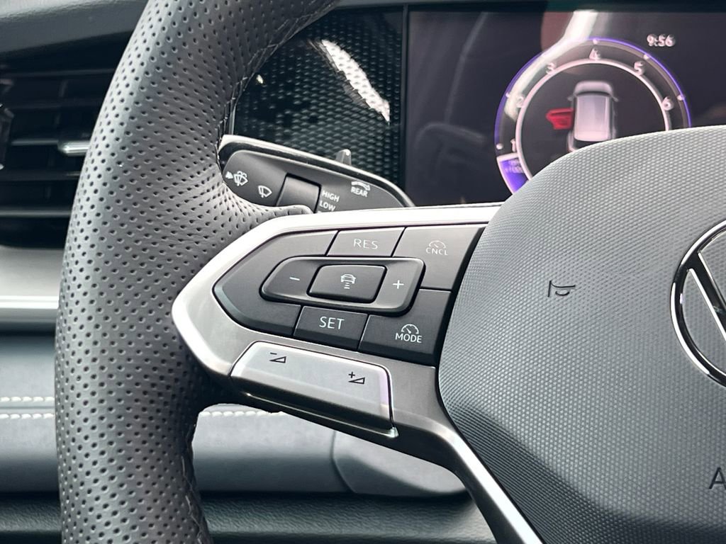 New 2026 Volkswagen Tiguan SE R-Line image 26