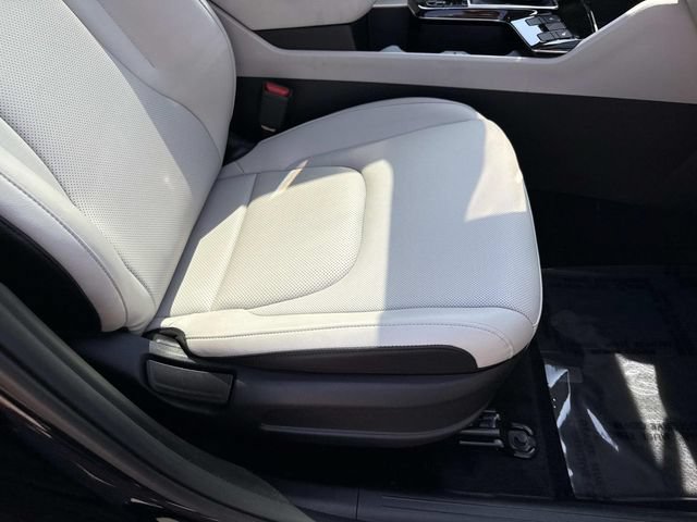 Used 2025 Kia Sportage EX w/ Premium Package FWD image 10