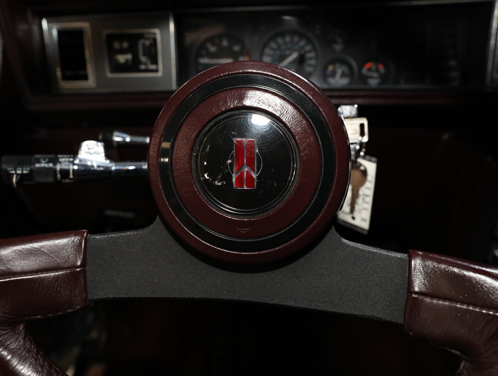 Used 1987 Oldsmobile Cutlass Supreme Salon RWD image 57