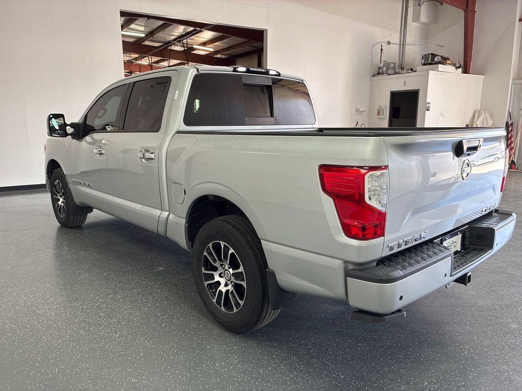 Used 2020 Nissan Titan SV w/ SV Convenience Package AWD/4WD image 6