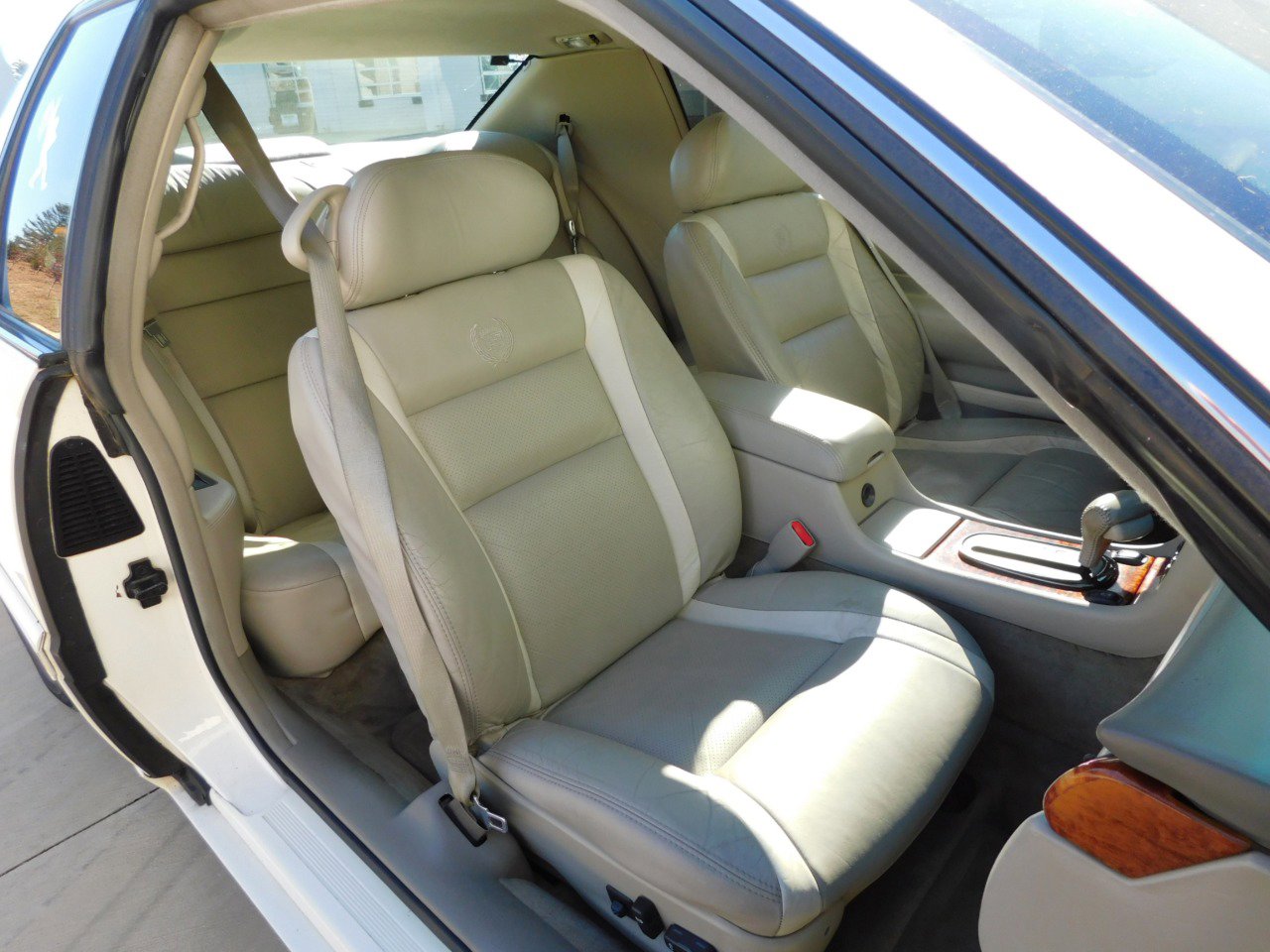 Used 2002 Cadillac Eldorado Collector's Edition image 27