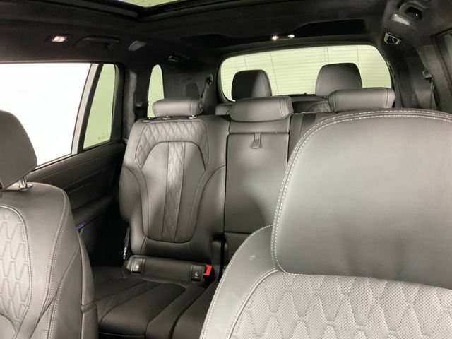 Used 2024 BMW X7 M60i w/ Executive Package AWD/4WD image 35