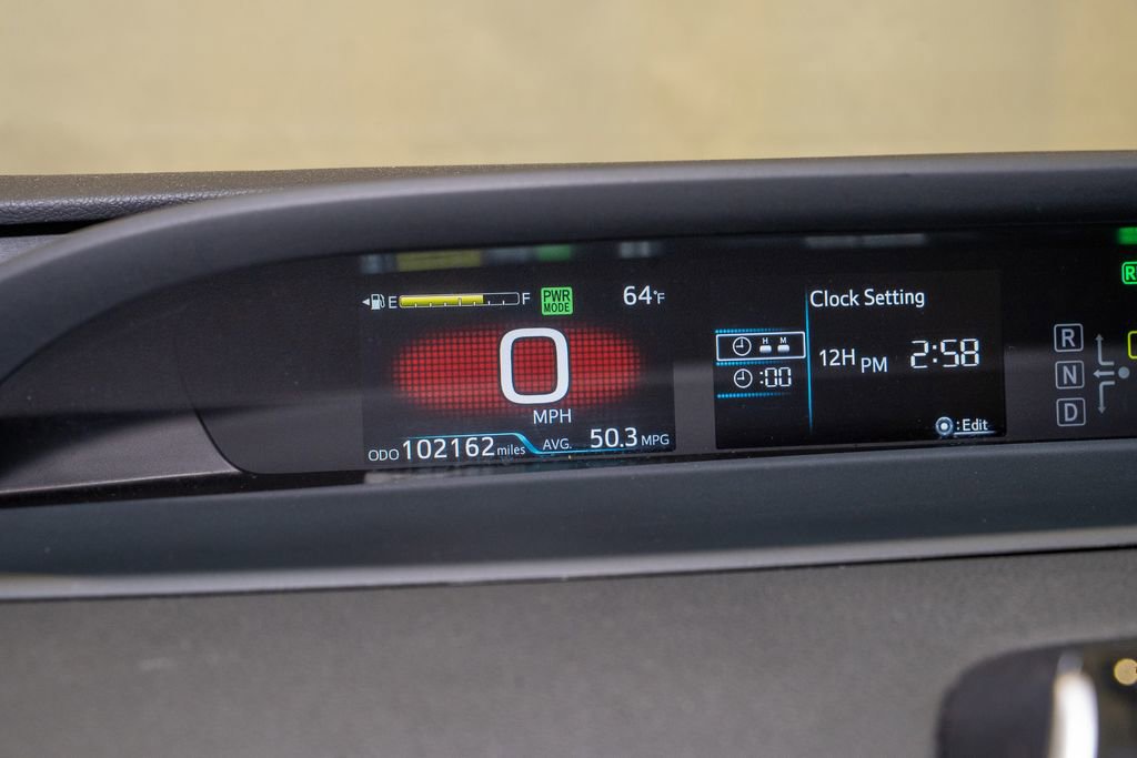 Used 2021 Toyota Prius LE image 15