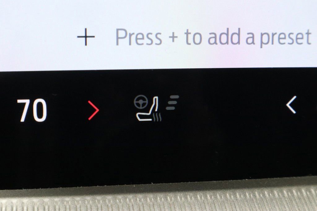 Certified 2025 Ford Explorer ST-Line w/ Premium Package image 4