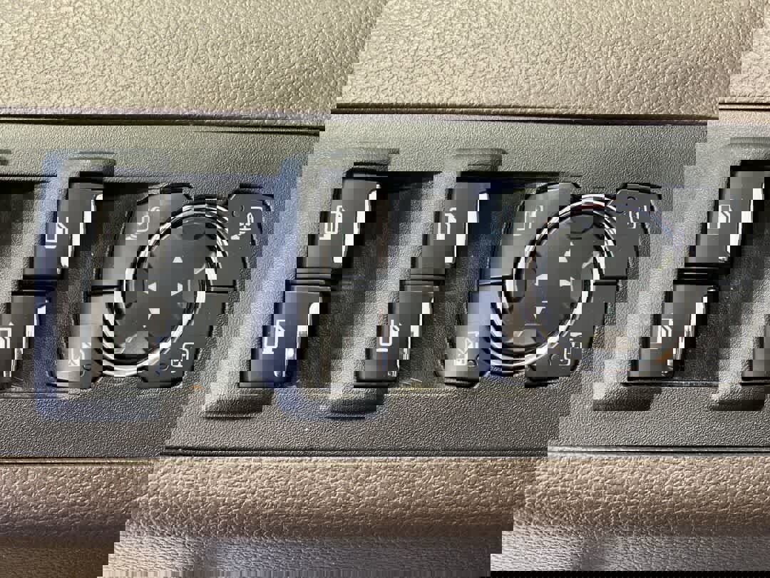 Used 2016 Ford F150 King Ranch w/ Equipment Group 601A Luxury image 16