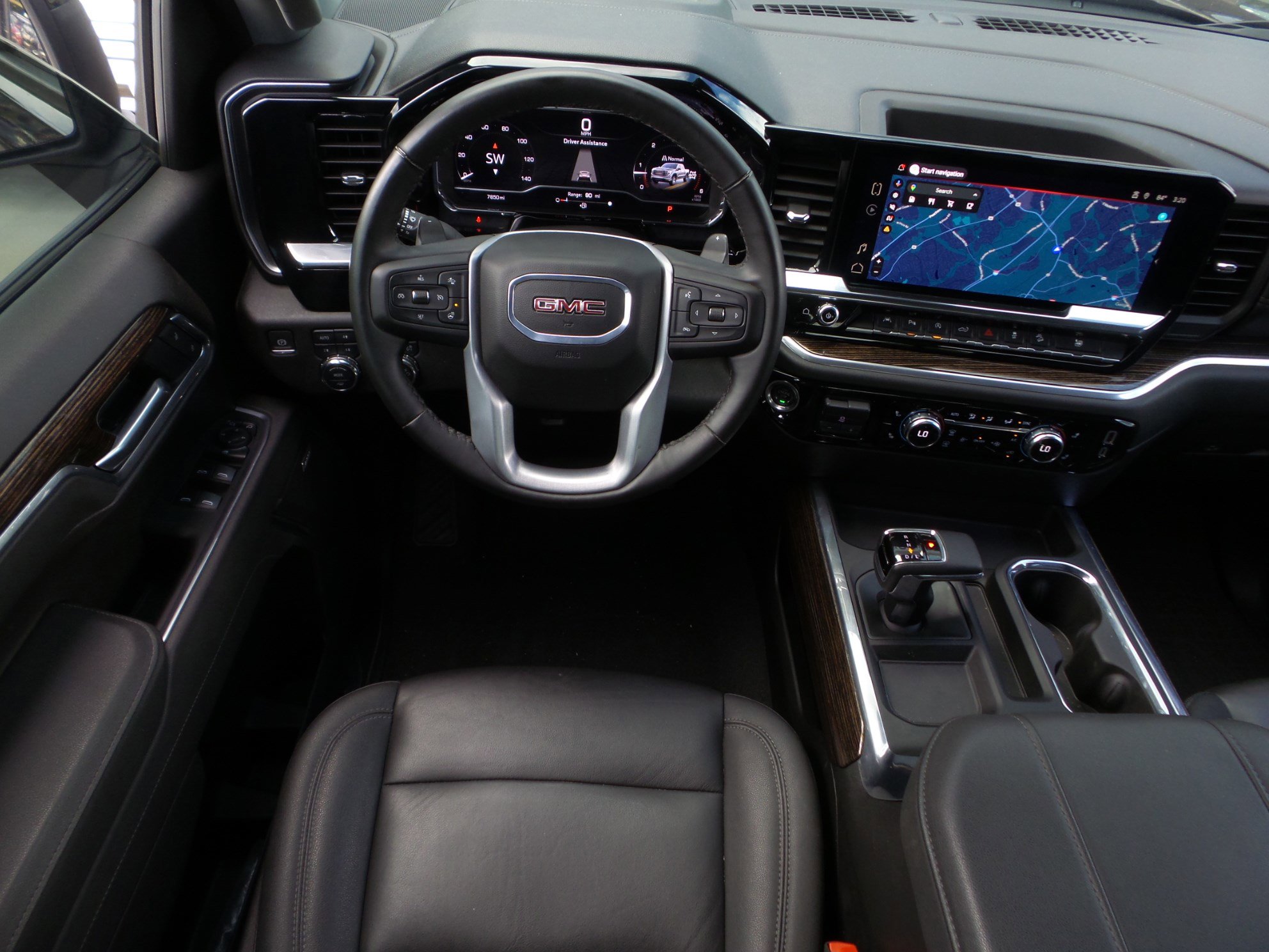 Used 2025 GMC Sierra 1500 Elevation w/ Elevation Premium Package image 17