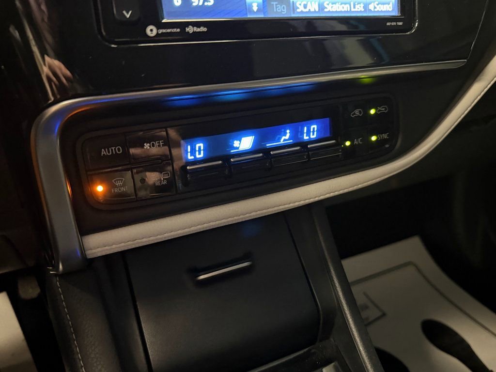 Used 2017 Toyota Corolla iM image 14