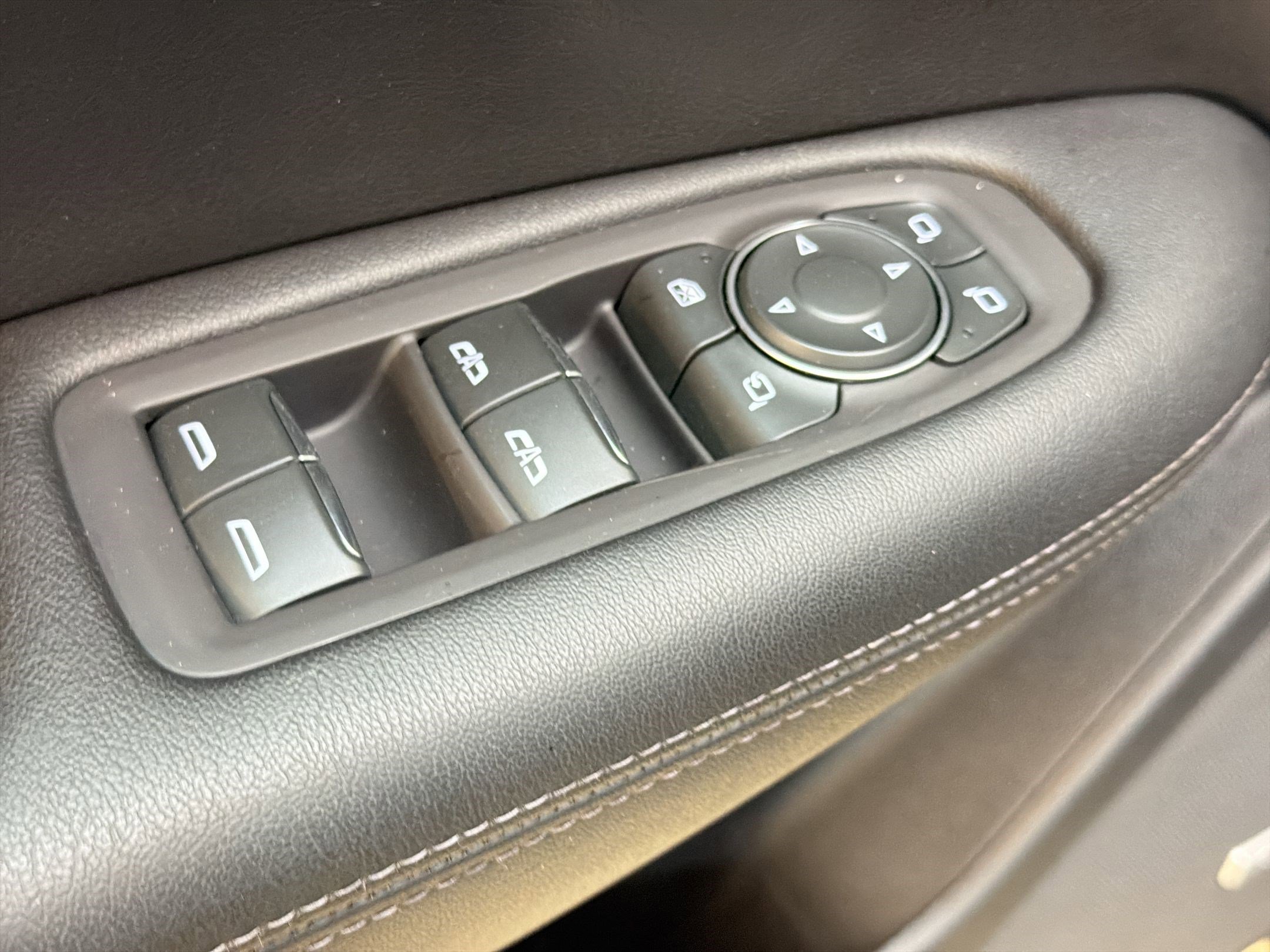 Used 2020 Cadillac XT5 Premium Luxury image 12