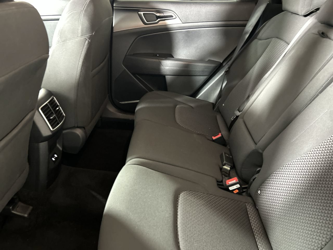 Used 2026 Kia Sportage LX FWD image 24