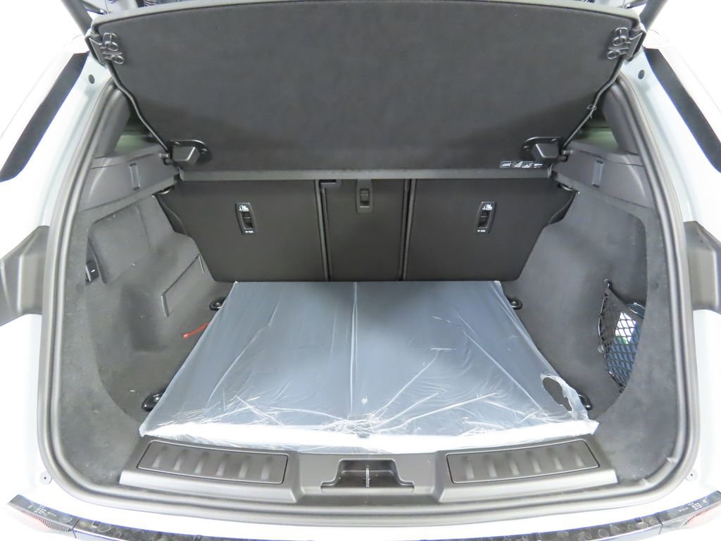 Used 2025 Land Rover Range Rover Evoque S image 28