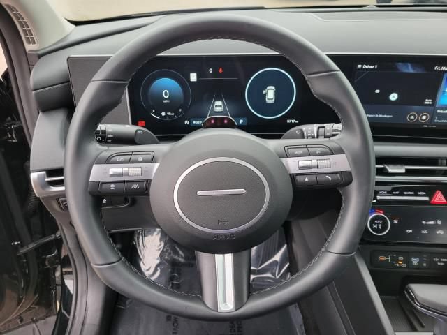 Used 2025 Hyundai Tucson SEL AWD/4WD image 22