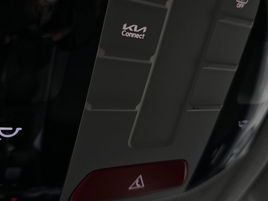 New 2025 Kia K4 EX image 25